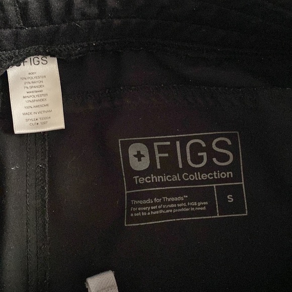 FIGS black scrub pants - Picture 2 of 5